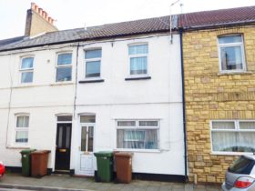 3 bedroom Terraced to rent